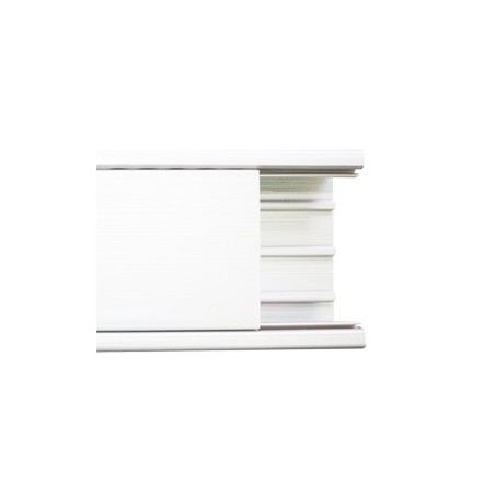 Canaleta con tapa en color blanco de PVC auto extinguible 100 x 52 x 2500mm (5501-01250)