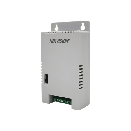 Fuente de Poder Regulada 12 Vcc / 13.5 Vcc / 15 Vcc para 4 Cámaras / 4 Amp (1 Amp por Salida) / Voltaje de Entrada 90 - 130 V...